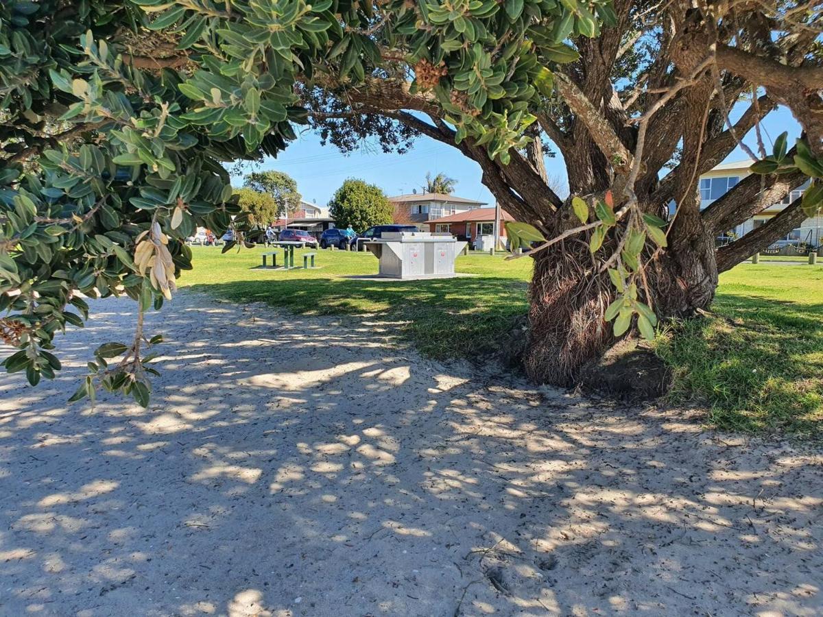 Tauranga - Big, Beautiful Villa On The Water! Bagian luar foto